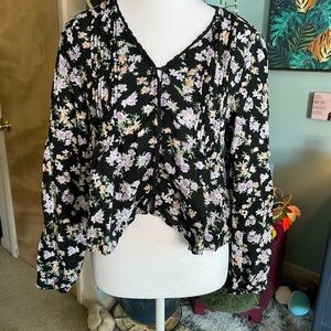 Floral Black Long-Sleeve V-Neck Blouse - Lavender & Cream
